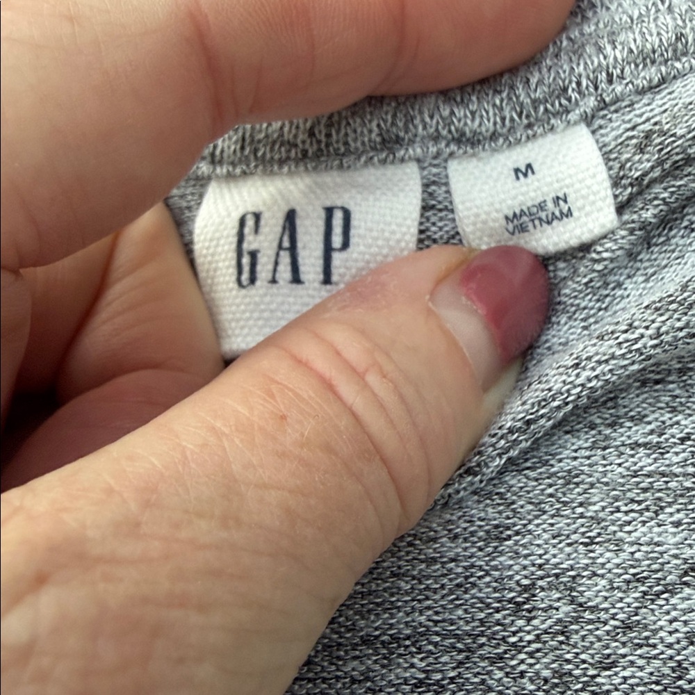 GAP Grey Knit Short Sleeved Tunic - Picture 4 of 8